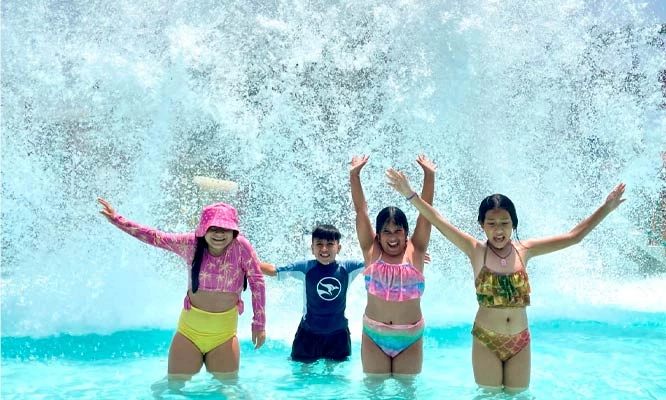 VACILANDIA PARK:  Full Day  con opción a alimentación.