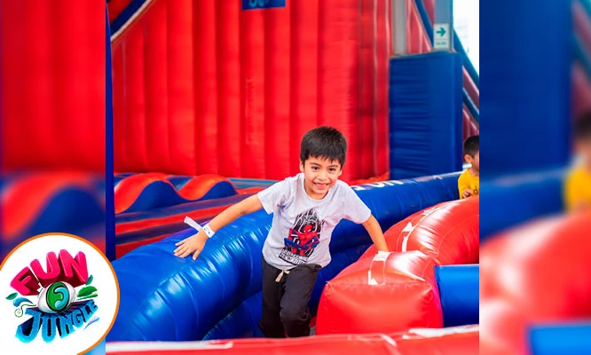 FUN JUNGLE: 60 minutos en los Inflables en EL DERBY, PARQUE DE LAS LEYENDAS , PARQUE DE LA AMISTAD