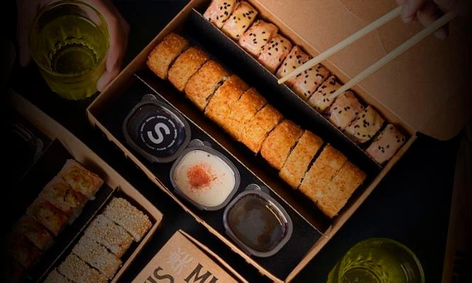 MAKIS: Maki Box 20 makis, Sabores a elección para Consumo, Recojo o Delivery