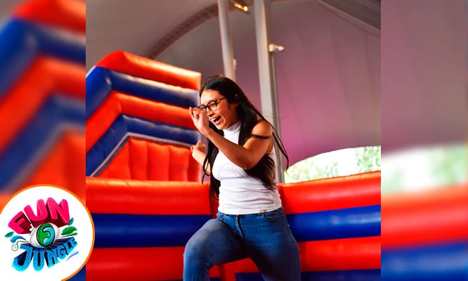 FUN JUNGLE: 60 minutos en los Inflables en EL DERBY, PARQUE DE LAS LEYENDAS , PARQUE DE LA AMISTAD