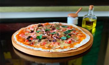 Pan al ajo Pizza Familiar a eleccion 2 jugos a eleccion