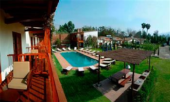 1 o 2 noches para 2 desayunos en Casa de Campo Bungalows & Suites Cieneguilla