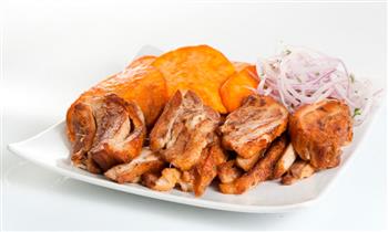 Desayuno criollo para 2 o 4 personas Chicharron tamales cafes panes relleno y mas