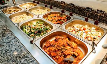 Almuerzo o cena buffet fuente de chocolate para 1 persona