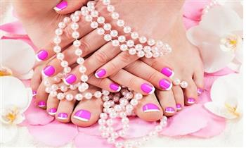 Manicure y pedicure spa reflexologia en Seventies Salon Spa