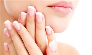 Uñas acrigel o Gel color en color entero o francesa en Sayuri Spa ¡Uñas perfectas!