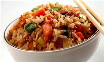 Combo Nikkei para 2 personas 2 platos nikkei 2 bebidas alitas bbq o teriyaki