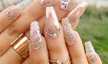 Uñas acrilicas pedreria basica