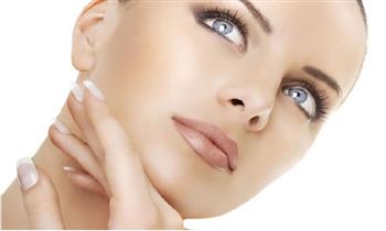 Aplicacion de Vitamina C endovenosa mascarilla de caviar serum vit y mas