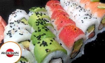 30 cortes de makis gaseosa 500ml Elige tres sabores de la carta en Akita Sushi ¡Recogelo o pidelo a delivery!