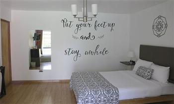 Noche romantica para dos en habitacion matrimonial