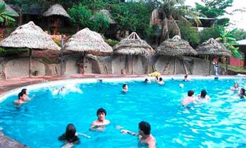 Tarapoto Alojamiento para dos o tres personas desayunos en Madera Labrada Lodge