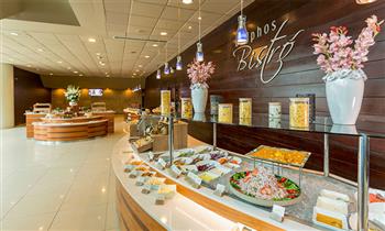 Delfines Hotel por almuerzo buffet para 1 persona en Hotel Los Delfines