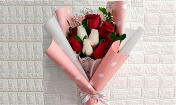 Ramo elegante o box de rosas personalizado globo y mas en Isaflor