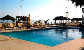 Zorritos 1 2 o 3 noches para dos desayunos en Kapraia Suites Hotel