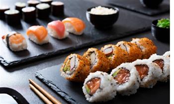¡All you can eat de makis gyozas y yakimeshi ! ¡Valido de lunes a domingo! ¡Cupon movil!