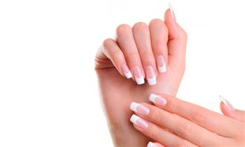 Uñas acrilicas facial de velo de colageno en Maliz spa
