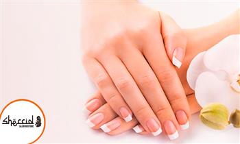 Manicure o pedicure express con OPI depilacion hindu o cera de ceja o bozo bebida