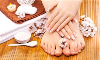 Manicure y pedicure en Kala Nails