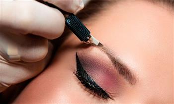 Diseño perfilacion de cejas microblading pelo a pelo