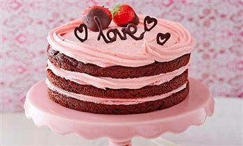 Torta naked cake vanilla chocolate o Red Velvet con decoracion de frutos rojos