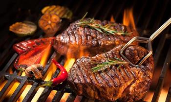 ¡Parrilla premium para 2 o 3 personas vino o refresco ilimitado! en El Cachafaz