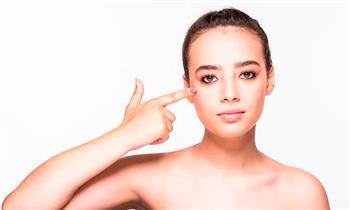 3 visitas de tratamiento de ojeras con Maliz Spa