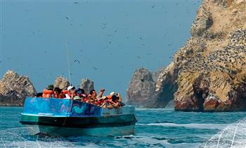 Para DOS Islas Ballestas en pareja Full day en deslizador guia y mas
