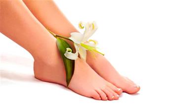 Sesiones integrales de podologia con fluorizacion de uñas ozonoterapia en ambos pies