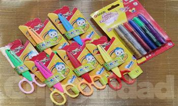 Set de Scrap 6 tijeritas multicorte set de 6 gomas escarchadas !Delivery en 24hrs!