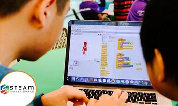 Taller Programando personajes divertidos con Scratch 30 con Steam Maker