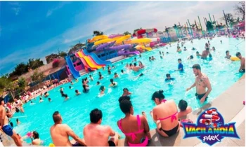 Vacilandia Park: Full Day para niños, adultos o pack familiar, incluye alimentación.