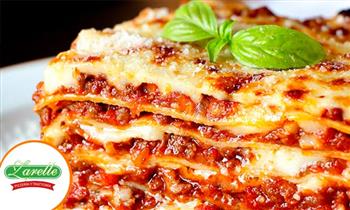 Para 1 o 2 pan al ajo Lasagna o pasta a eleccion bebida o copa de vino