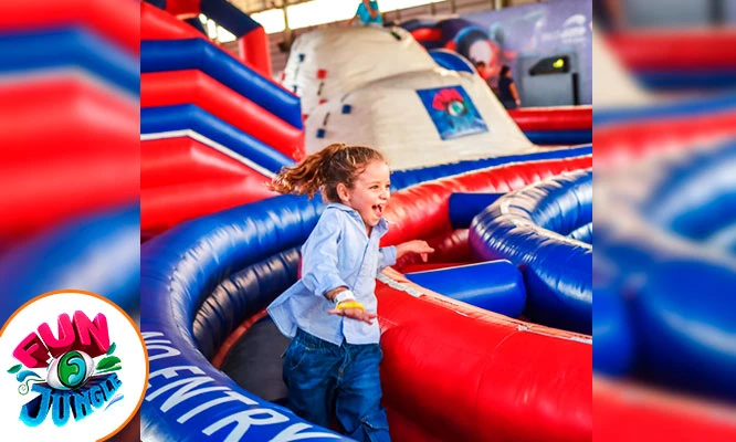 FUN JUNGLE: 60 minutos en los Inflables en EL DERBY, PARQUE DE LAS LEYENDAS , PARQUE DE LA AMISTAD
