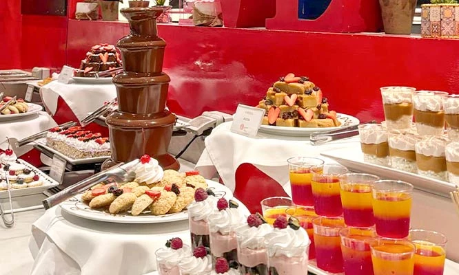 La Bistecca: ALMUERZO O CENA BUFFET + Postre + 1 Ice tea de Hierba luisa en sus 4 LOCALES