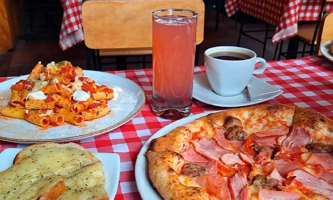 ALMUERZO o CENA con Bebida + Postre  de la casa, en Valentini Pizza, para consumo en local o recojo en tienda