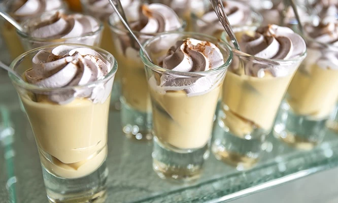 BUFFET ALMUERZO BRUNCH: Entradas + Fondos + Guarniciones y más