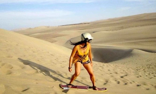 FULL DAY PARACAS, ICA: Transporte turístico, Huacachina y más