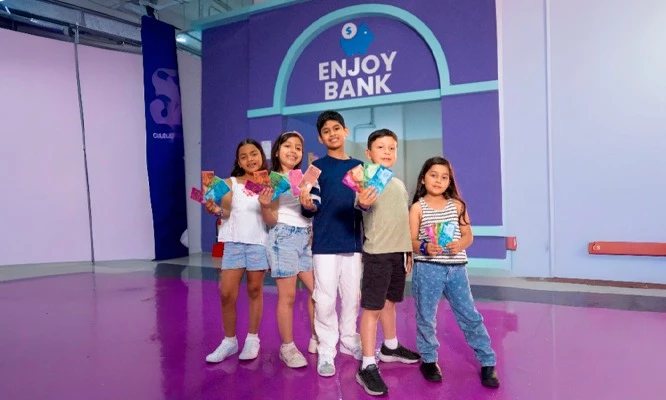 GO ENJOY CITY parque temático infantil de profesiones en Plaza San Miguel