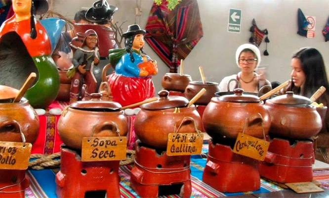 Kasamama: ALMUERZO BUFFET varias sedes de Lunes a Domingo