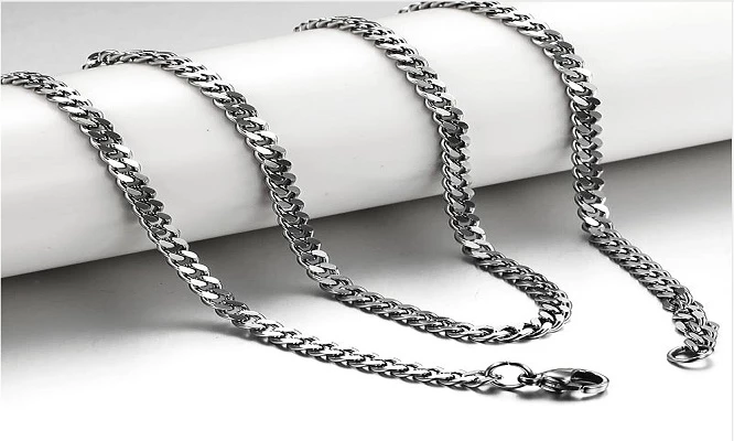 Cadena Lomo de Acero para Hombre Enchapado en Oro de 18K.