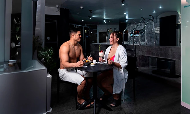 Sauna, cámara de vapor, cámara seca, duchas española,y más en  Hotel New Lima