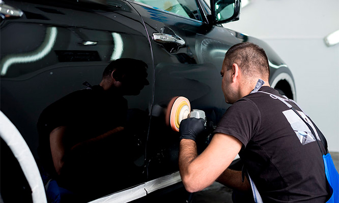Descontaminado de pintura para auto o camioneta + Pulido + Lavado de auto