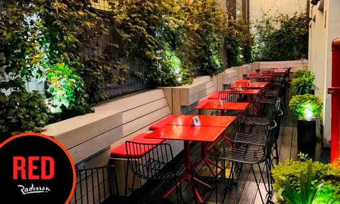 All Yau Can Drink en RED Rooftop en Radisson RED Miraflores
