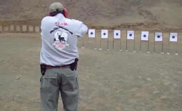 Clase de tiro + 25 municiones + uso de armas + uso de protectores y más