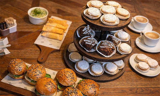 Summer Tea Time de lunes a domingo en Naia Hotel Miraflores.