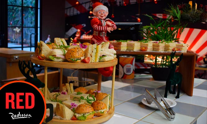 BUFFET TEA TIME NAVIDEÑO los jueves, viernes y sábados en Radisson Red Miraflores