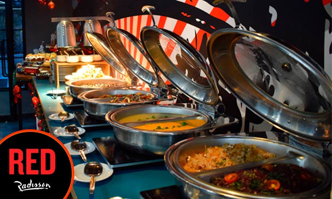 BUFFET TEA TIME NAVIDEÑO los jueves, viernes y sábados en Radisson Red Miraflores