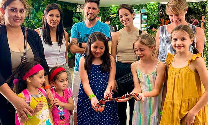 ARTROTHECA Centro de Exhibición de animales Exóticos e Insectos