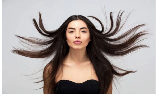 Baño de Keratina a todo largo de cabello ¡Cabello suave y sedoso!